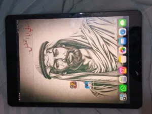 ايباد 9مكفول بطاريه ممتازه ذاكره 256حجم شاشه 10.2انش