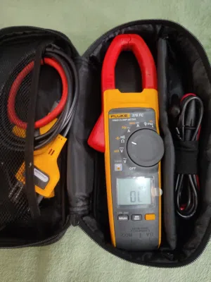 جهاز قياس التيار الكهربائي (Clamp Meter) من نوع Fluke 376 FC True-RMS.