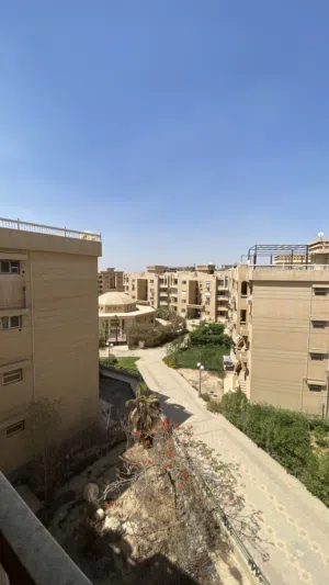 190 m2 3 Bedrooms Apartments for Sale in Giza 6th of October
