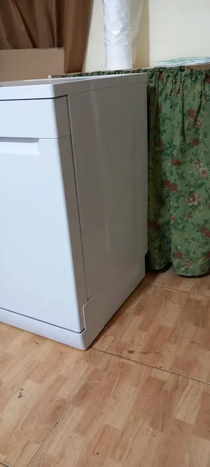 Whirlpool . 10 Place Settings . Used0