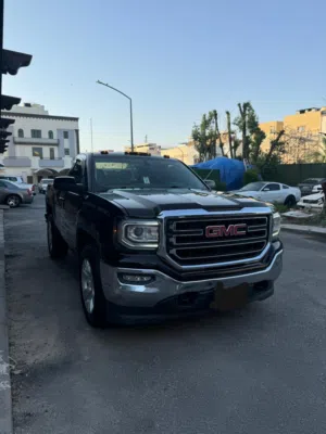 للبيع سييرا 2018 Z71 وارد قطر الفل دبل