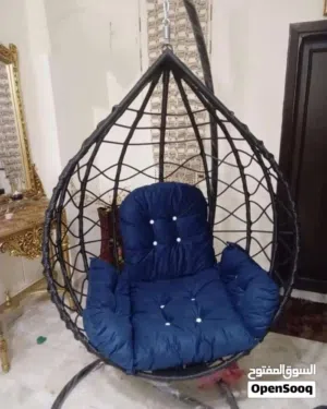 ارجوحه لون اسود وفرش اسود