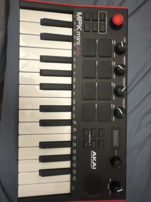 AKAI PROFESSIONAL MPK miniplay