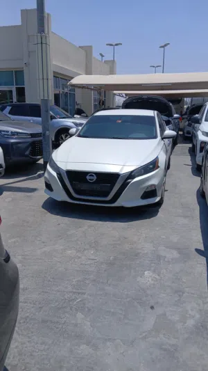 Nissan Altima 2022 Gcc original paint Accident free 78000 km only  نيسان التيما خليجي صبغ وكاله
