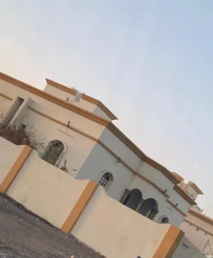 فله للبيع الخط الساحلي صحار مجز الكبرئ