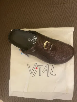 مداس فيتال vital