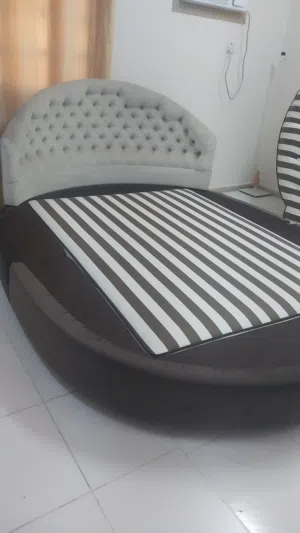 اثاث منزل  وادوات  مطبخ  طاوله مجلس وسطي تنفتح مسنويات