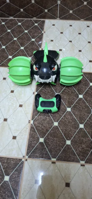 سيارة تحكم عن بعد