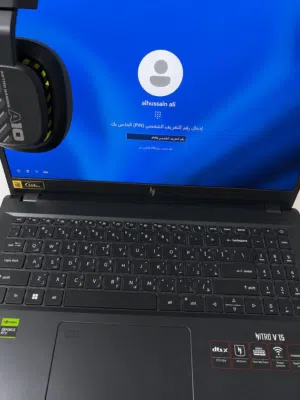 لاب توب للبيع شبه جديد