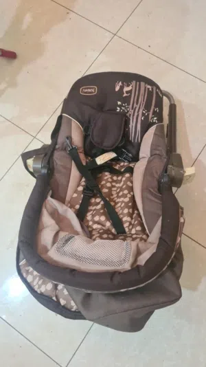 كرسي جونير هزاز الاطفال من سنتير بوينت