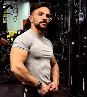 جميع أنواع المساج نصلك إلى موقعك ورعايه صحيه وحجامه طبيه وغطاء ناري وكايروبراكتيك(طقطقه)