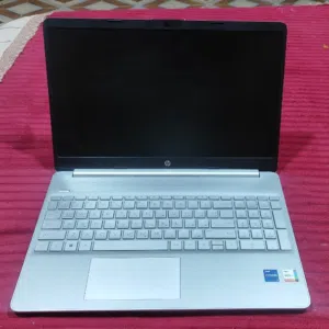 لابتوب HP i7 الجيل 12 - رام 8GB - ويندوز 11 برو الجهاز مناسب للشغل، الدراسة، وبرامج الأوفيس