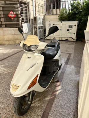 للبيع دراجه فراشه نضيفه مثل ماشفتو بل صوره باقي التفاصل؟تحتى بل وصف