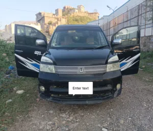 Used Toyota Voxy in Taiz
