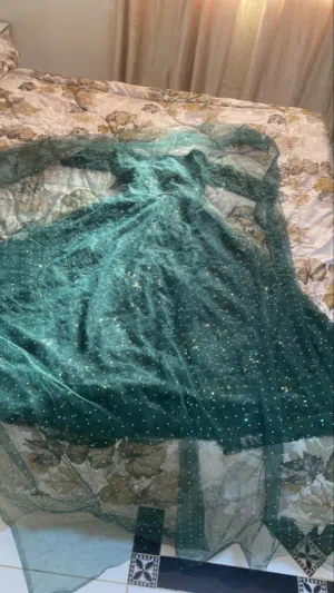 فستان حق حناء مره وحلوه ونضيفه تبع شرعه حق وجزماته سعره 400سعوديه