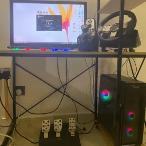 PC كمبيوتر ألعاب كامل مع شاشة ودركسون G27 جاهز للاستخدام