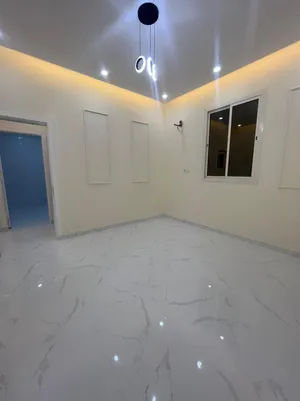250 m2 5 Bedrooms Apartments for Rent in Tabuk Al Masif