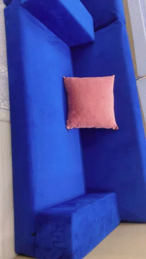 جلسة للبيع