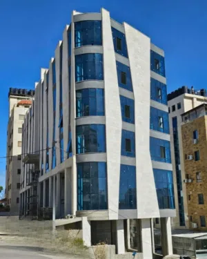 مكتب تجاري مميز للأجار السنوي، 80 متر، رفيديا