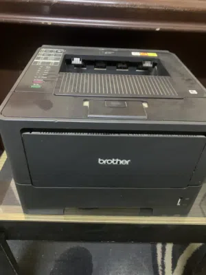 طابعة ليزر Brother HL-5450DN عملية وسريعة للبيع