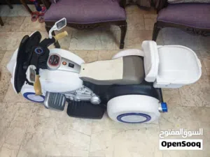 ماطور اطفال و سيارة