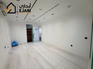 ايجار شقه تجاريه منطقه اليرموك 4 شوارع