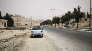 رقم العقار (92) أرض 1000م تجارية للبيع في شفابدران مرج الاجرب على الشارع الرئيسي