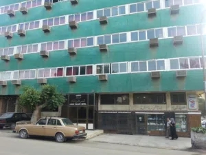 فندق 2 نجمة للبيع بحلوان