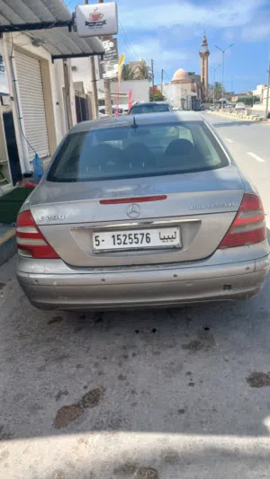 مرسيدس باشهe200