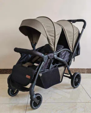 عربة اطفال مزدوجة من Kidilo بنفس اللون في الصور كسر كارتون وتركيب فقط غير مستخدمة