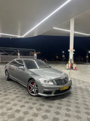 مرسيدس S63 AMG موديل 2012