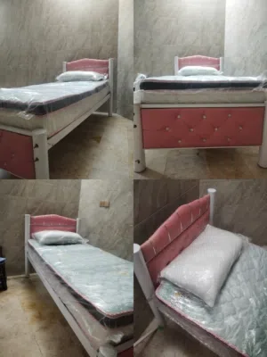 السلام عليكم سرير مع مخده طبيه وفراش طبي المواصفات بلوصف