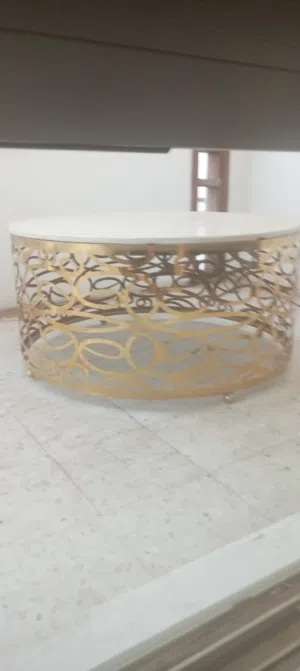 طاولة و فيلتر مياه
