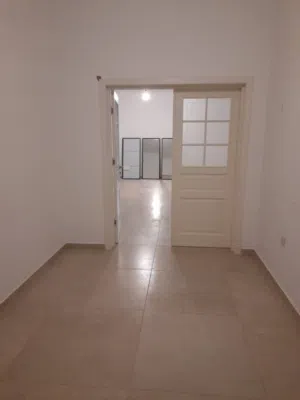 شقق للايجار في طريق النهر  الطابق الثاني