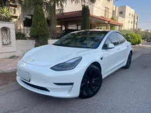Tesla 3 standard 2023 B+83كاش فقط