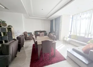 176 m2 3 Bedrooms Apartments for Sale in Amman Khalda