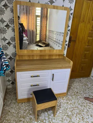 ميز تواليت