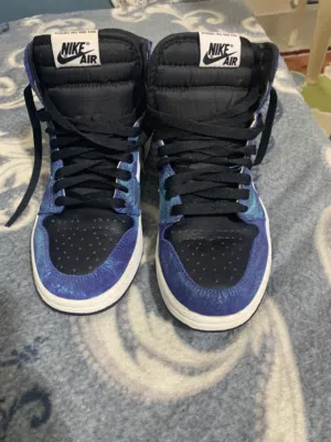 حذاء air jordan1 جميل ونادر استعمال اسبوع مقاس 37 غايه البيع صغر المقاس
