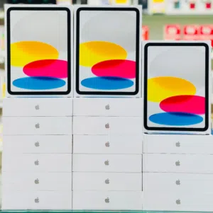 ايباد 11 2025 جميع الالوان متوفرة ذاكرة 128GB جديد ضمان سنة مع ملحقات كفر+حماية+قلم