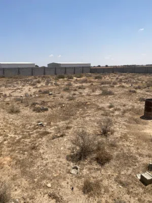 ارض للبيع مقابل معسكر السكت