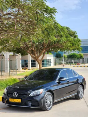MERCEDES BENZ C300