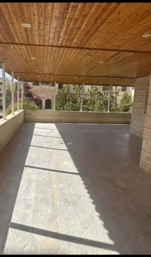 200 m2 3 Bedrooms Apartments for Rent in Amman Khalda
