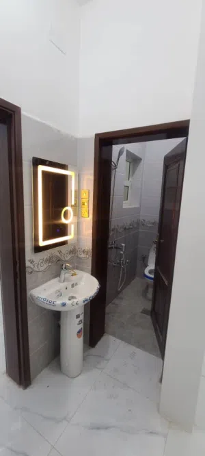 يوجدلديناء شقق فاخره لليجار وبسعرمغري