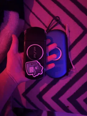 Psp 2009 معدل عليه اكثر من خمسين لعبة