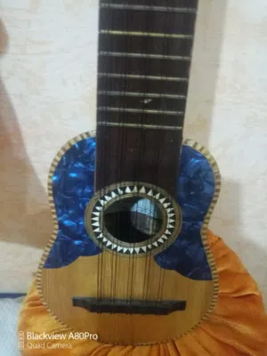 الى موسيقية Charango Vintage 1986 أصلي – تحفة نادرة لهواة الجمع