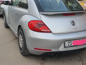 Volkswagen ‏Beetle ‏Standard ‏2016