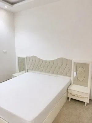 غرفة نوم كاملة شبه جديدة