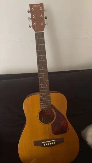 Guitar for sale ( price negotiable)