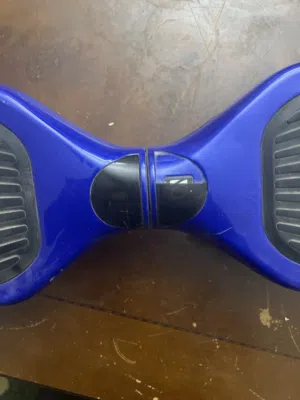 جهاز مشي مع جميع اغراضه شاحنه و لا يوجد فيه عطول بسعر جميل جدا