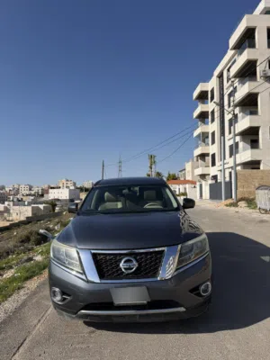 Used Nissan Pathfinder in Amman
